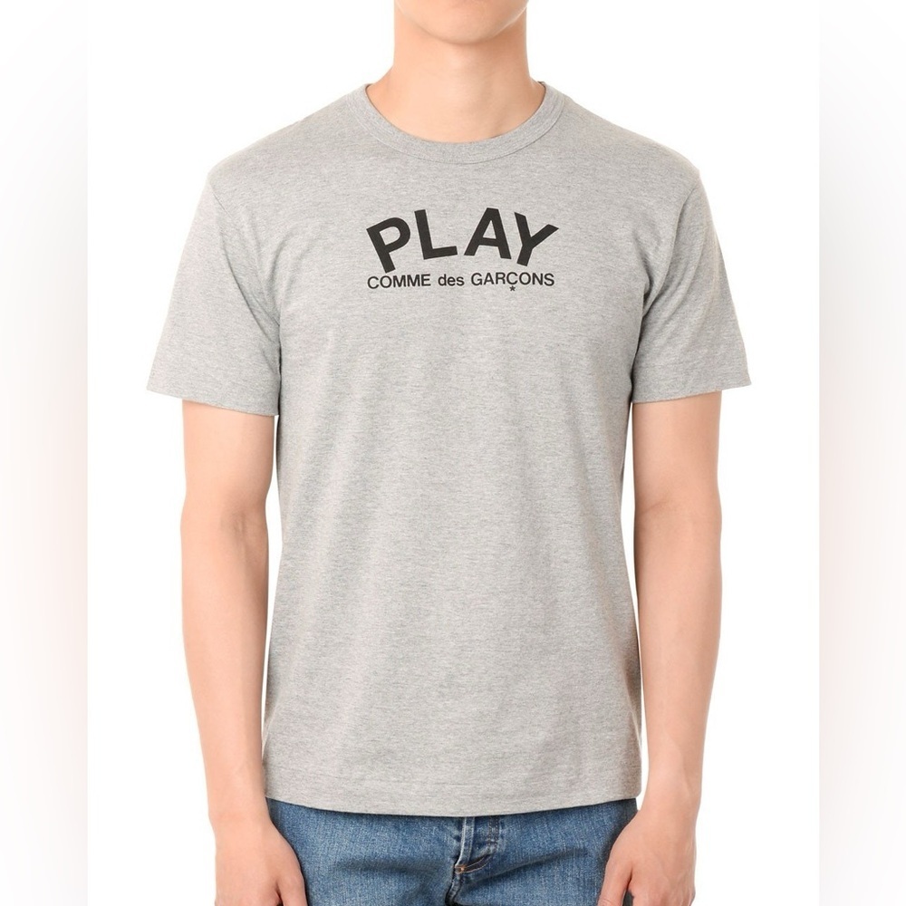 Comme des Garcons Play Gray Heart Graphic T-Shirt M